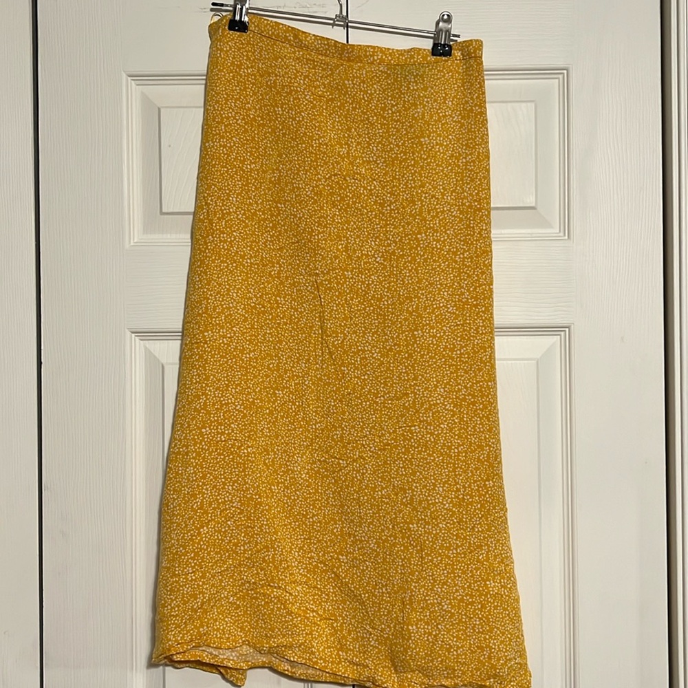 Mustard midi skirt